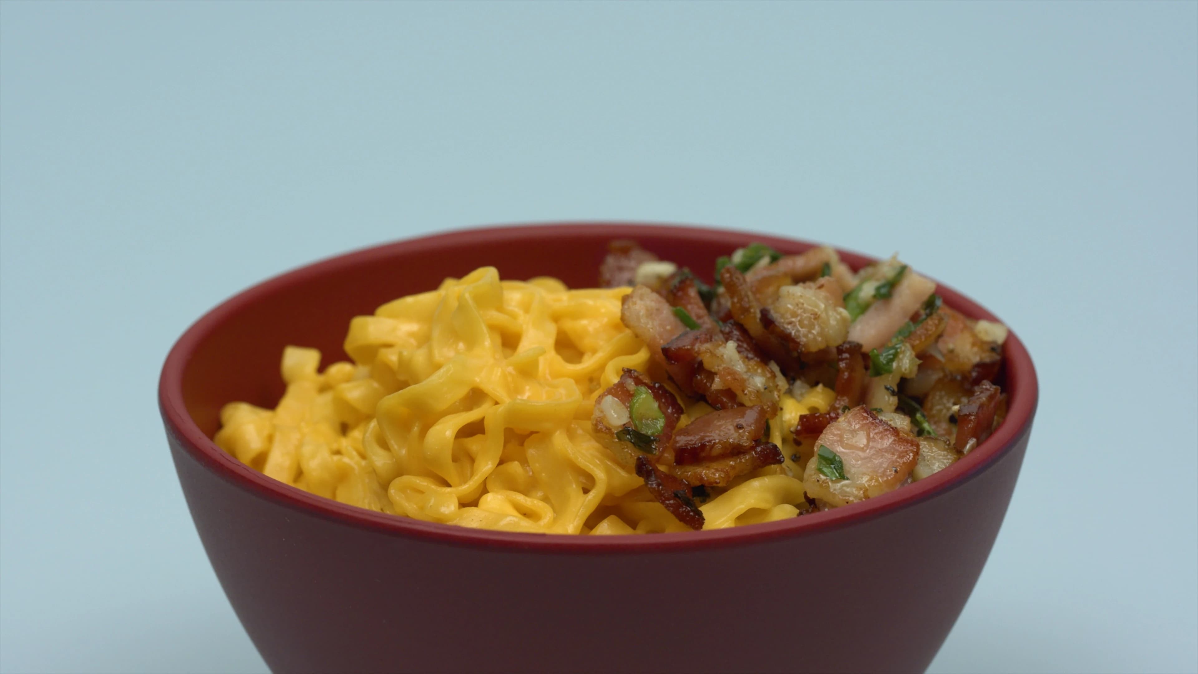 CHEESY BACON CARBONARA
