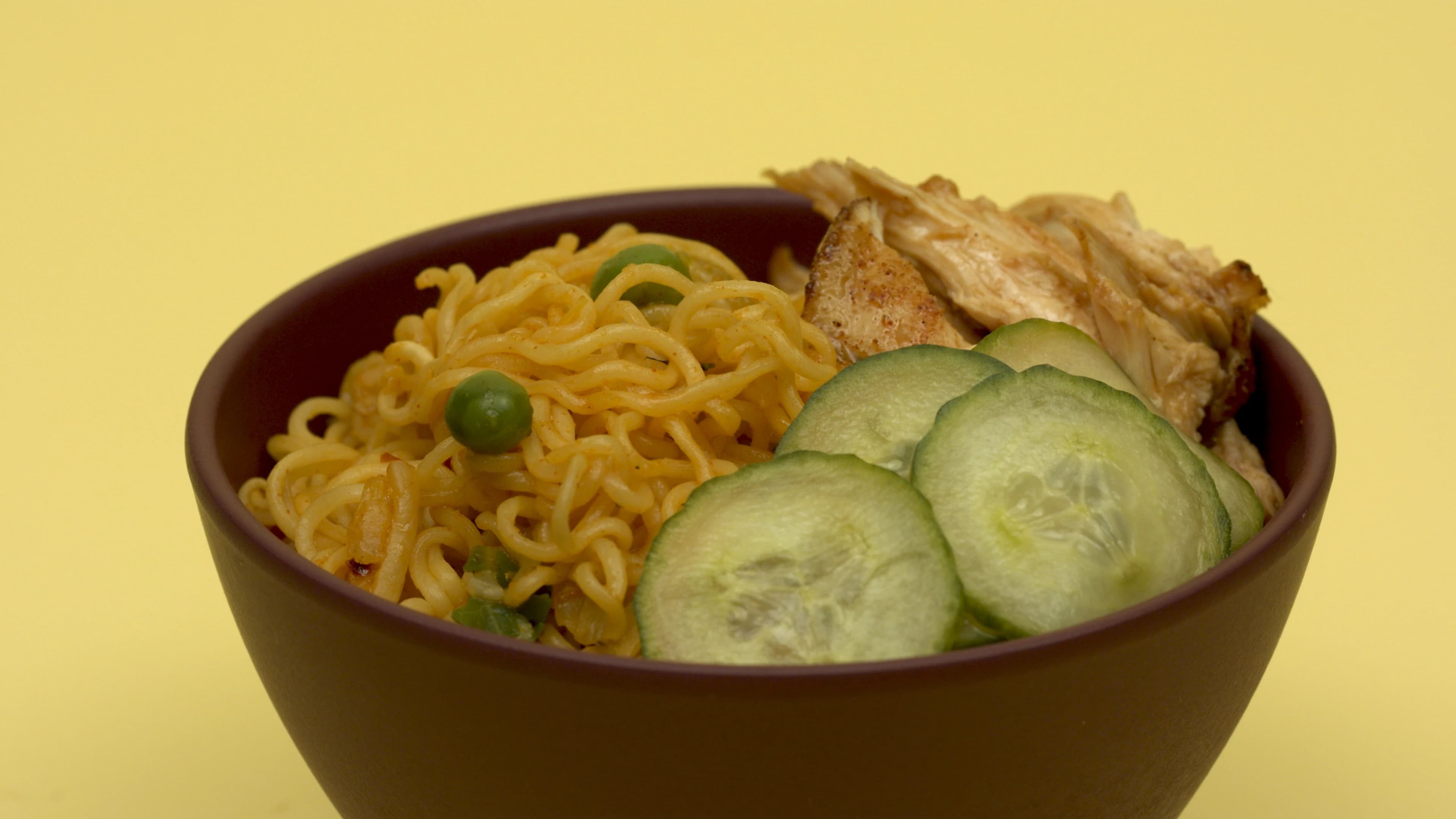 SMOKED CHICKEN YAKISOBA